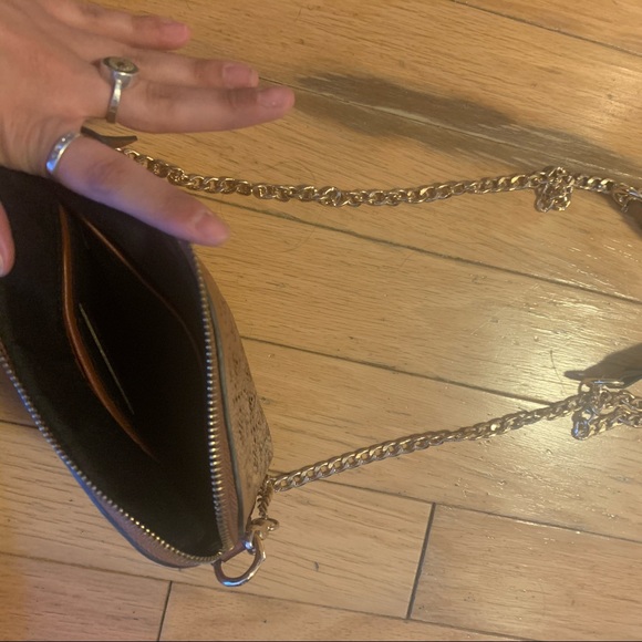 Laser Cut Crossbody Bag - Picture 3 of 4